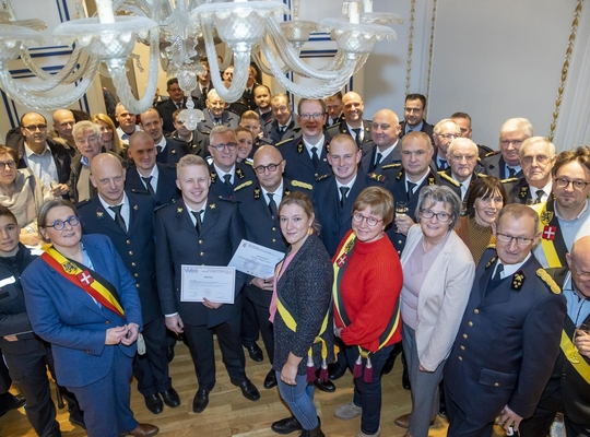 Conny Rogie N-VA Avelgem - brandweerhuldiging 2022 Conny Rogie N-VA Avelgem - brandweerhuldiging 2022